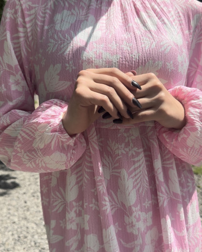 Pembe Çiçekli Elbise