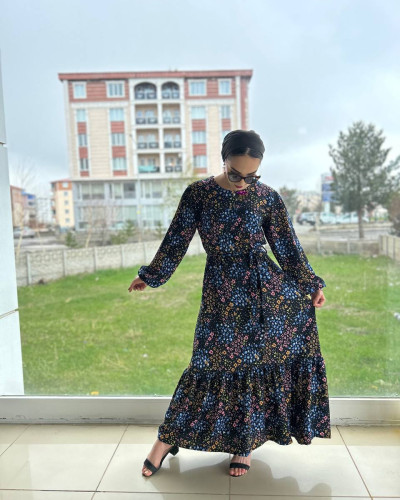 Yohanes Çiçekli Elbise