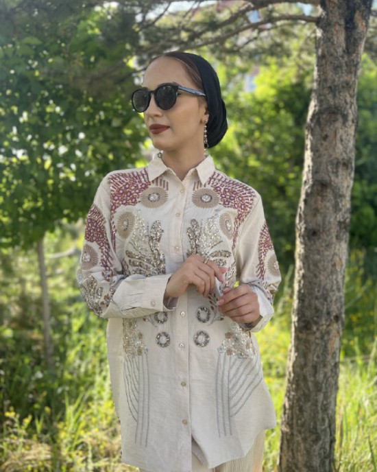 Hillary Nakışlı Gömlek