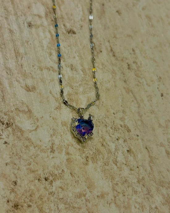 Mor Taşlı Kolye