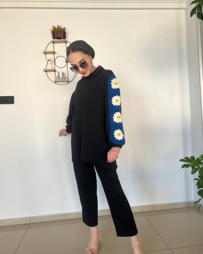 Rosa Çiçek İşlemeli Sweat