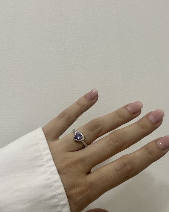 Lila Taşlı Yüzük